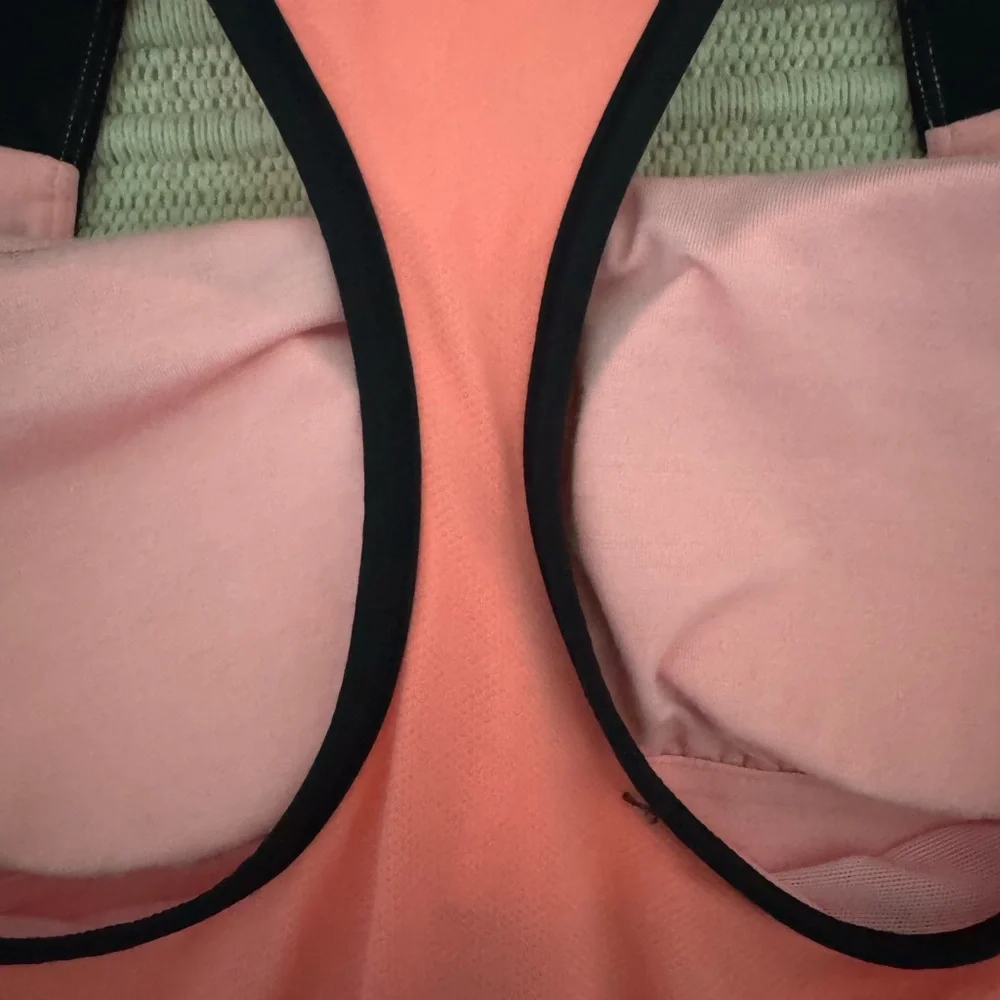 Lululemon Women Cardio Kick  Tank Top Size 8 - Picture 11 of 11